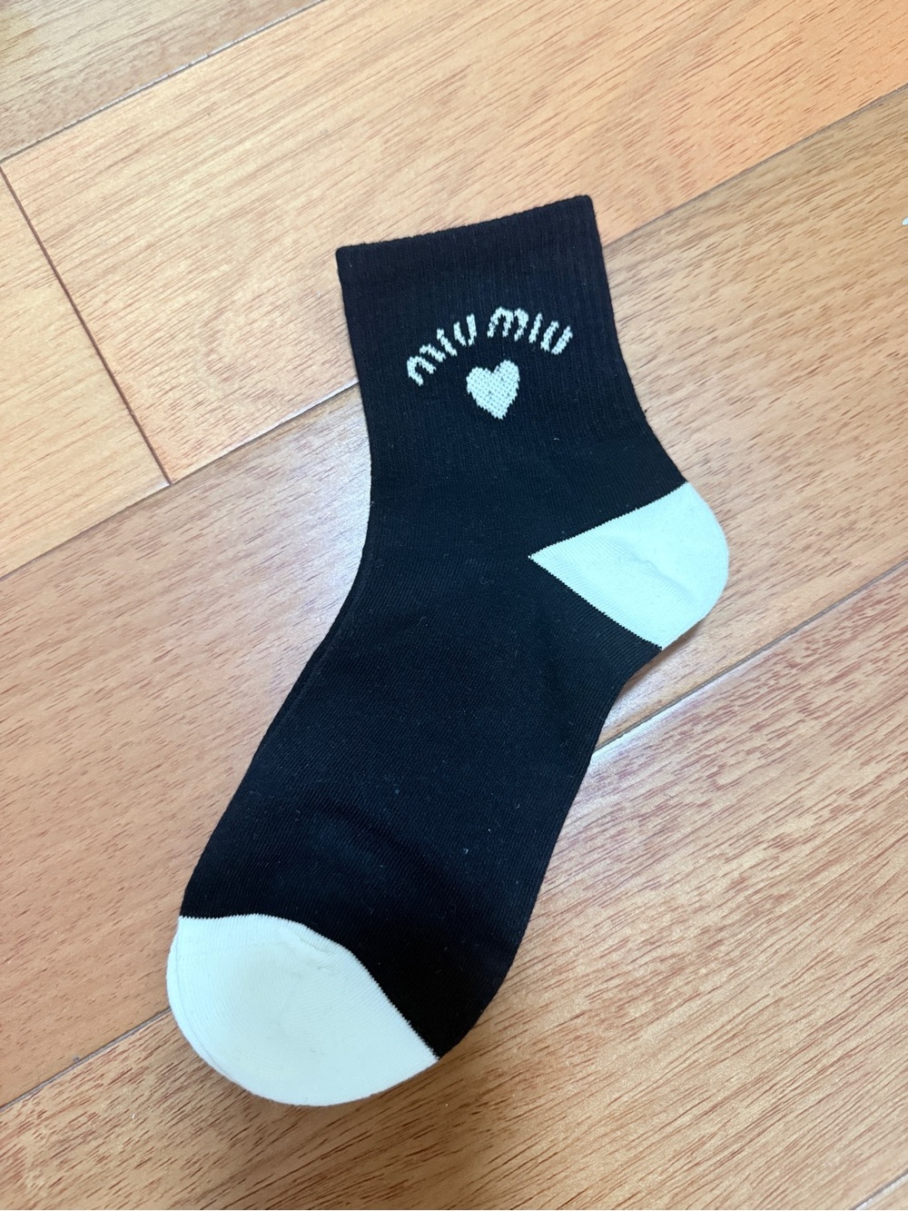Black & White Logo Heart Ankle Socks Size 22-25cm